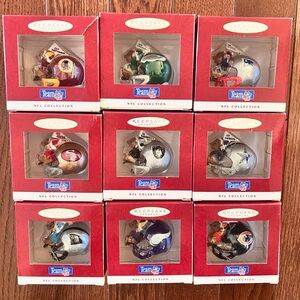 DALLAS COWBOYS Hallmark Vintage 1995 NFL Helmet Ornament